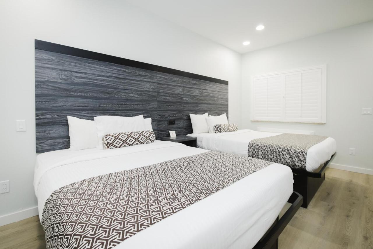 Sapphire Inn & Suites Deer Park Zewnętrze zdjęcie